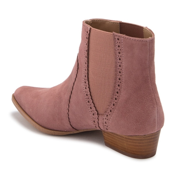 Joe's Jeans Brogue Detailed Soft Pink Suede Bootie - Picture 3 of 4